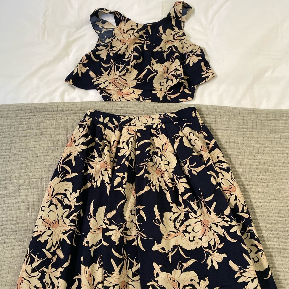 ASTR two piece outfit size M